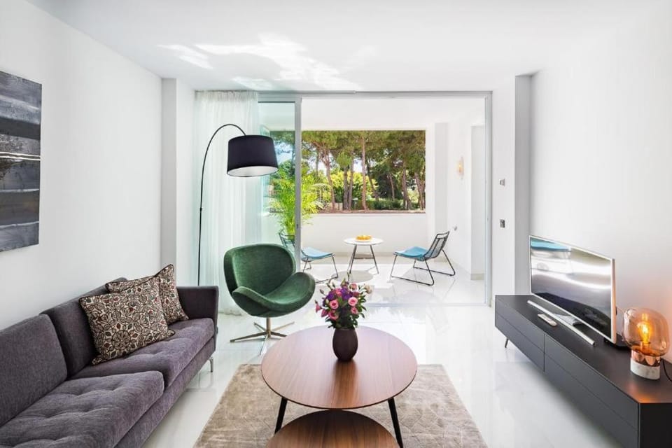 Balcony/Terrace, Living room