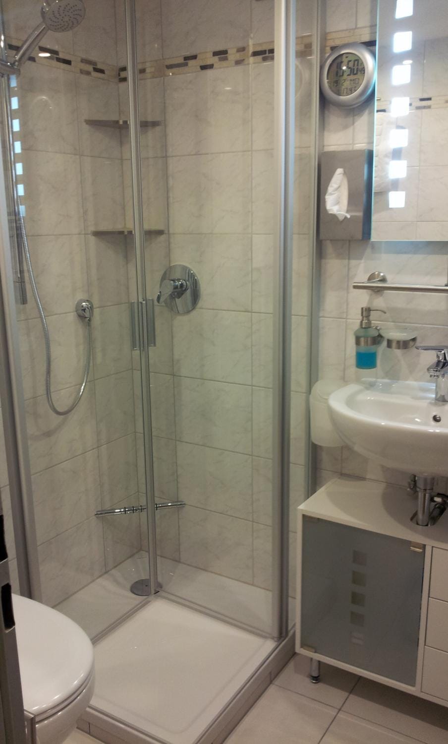 Shower, Bathroom, Decorative detail