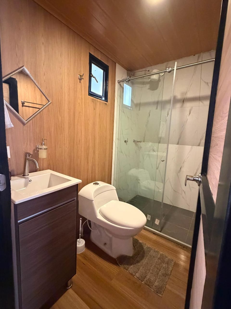 Glamping Brisas del lago Select Campground/ 
RV Resort in Boyaca