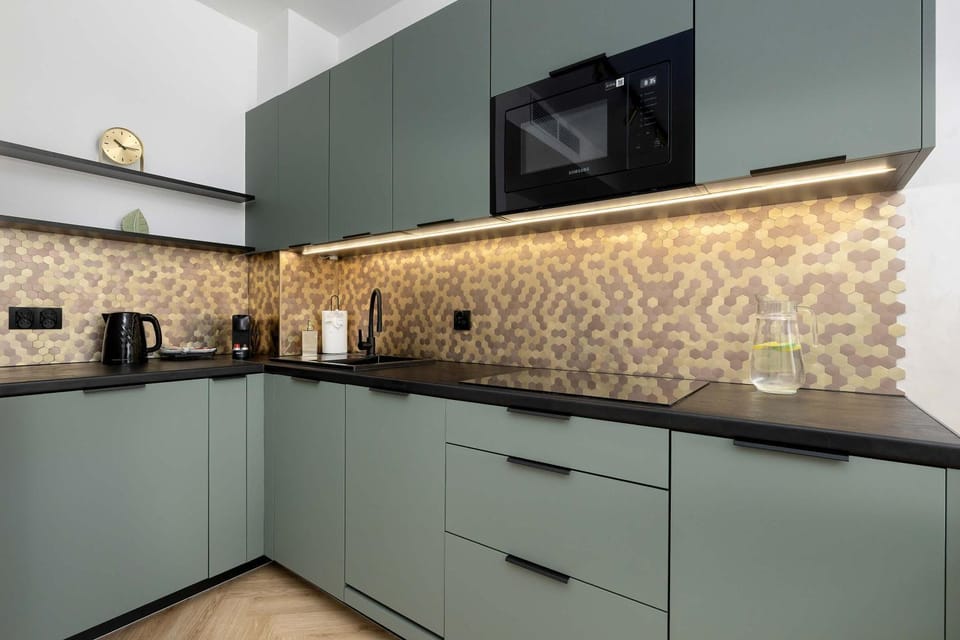 Kitchen or kitchenette