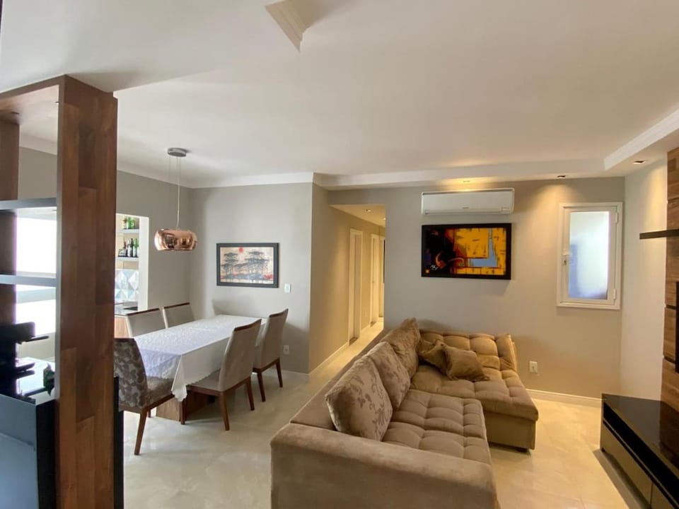 Apto de Paz, amplo, 3qtos, completo e Ar Apartment in Londrina