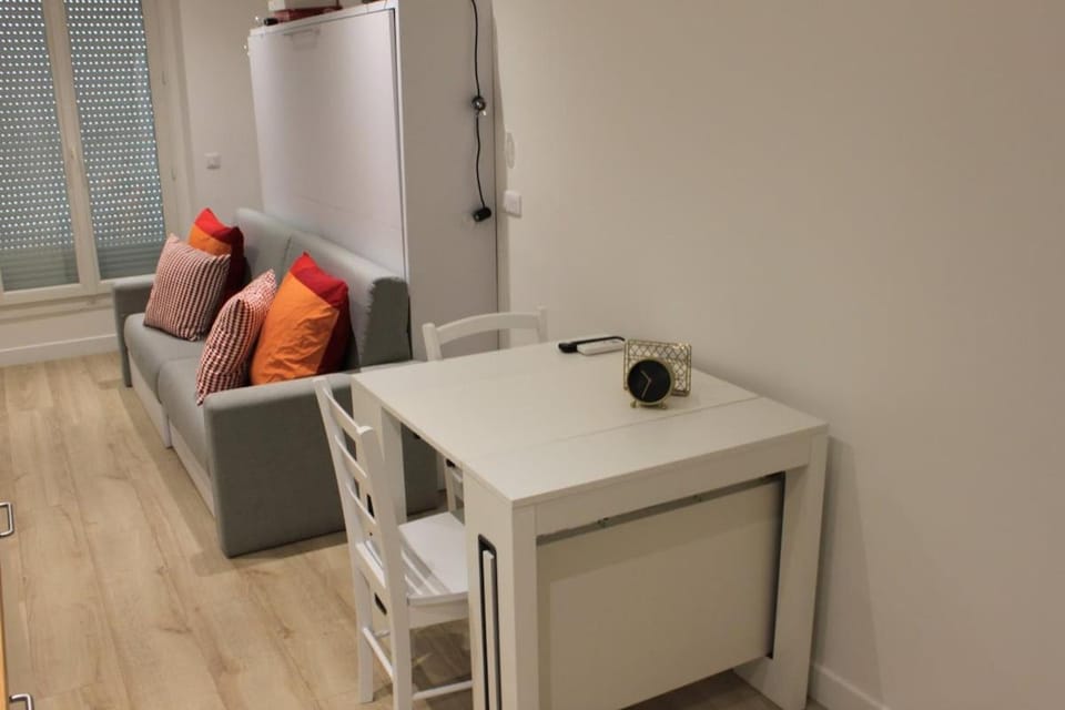 Rempart du Chateau-SV83 StudioVincennes Apartment in Vincennes