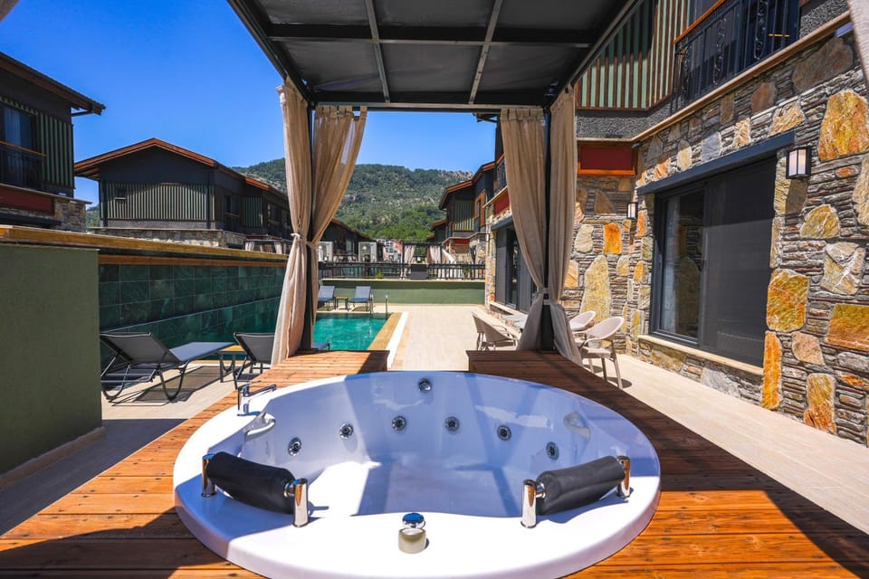 Patio, Day, Hot Tub, Pool view, Swimming pool, sunbed
