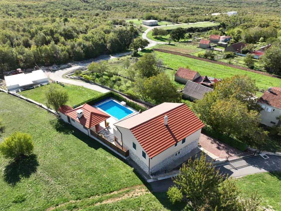 Natural landscape, Bird's eye view, Swimming pool