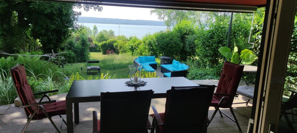 View (from property/room), Garden view, Lake view