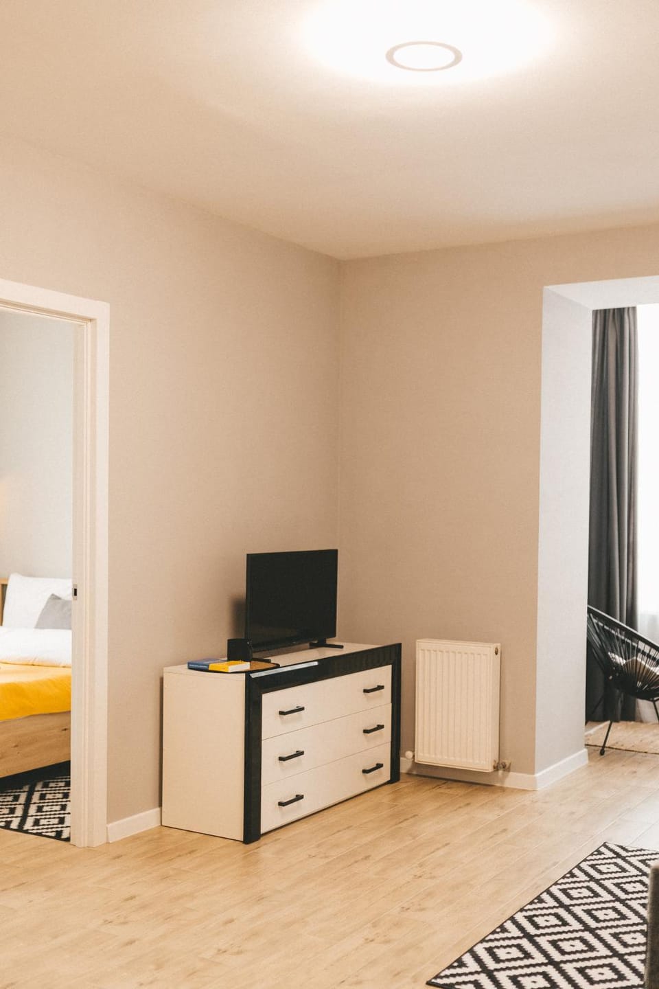 SUNNY ЖК Енергія безперебійно опалення, гаряча вода та інтернет Apartment in Ukraine