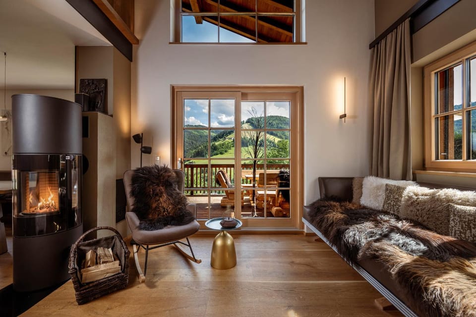 View (from property/room), Living room, fireplace