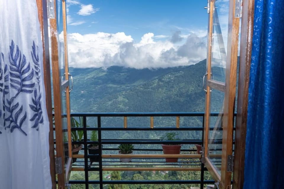 Darjeeling's Haven - Best Hotel like Homestay Vacation rental in Maharashtra