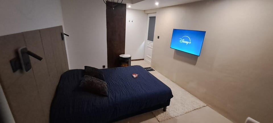 Chambre bain balneo indépendante Bed and Breakfast in Valréas
