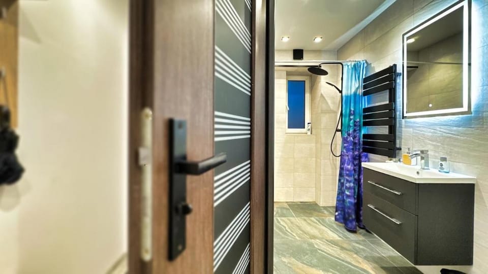 Komfortowe mieszkanie z prywatnym parkingiem Apartment in Poland