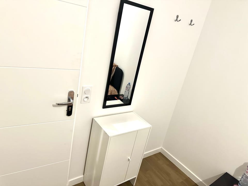 Ref C chambre à louer dans un grand appartement partagé à 6 minutes de Disneyland Vacation rental in Chessy