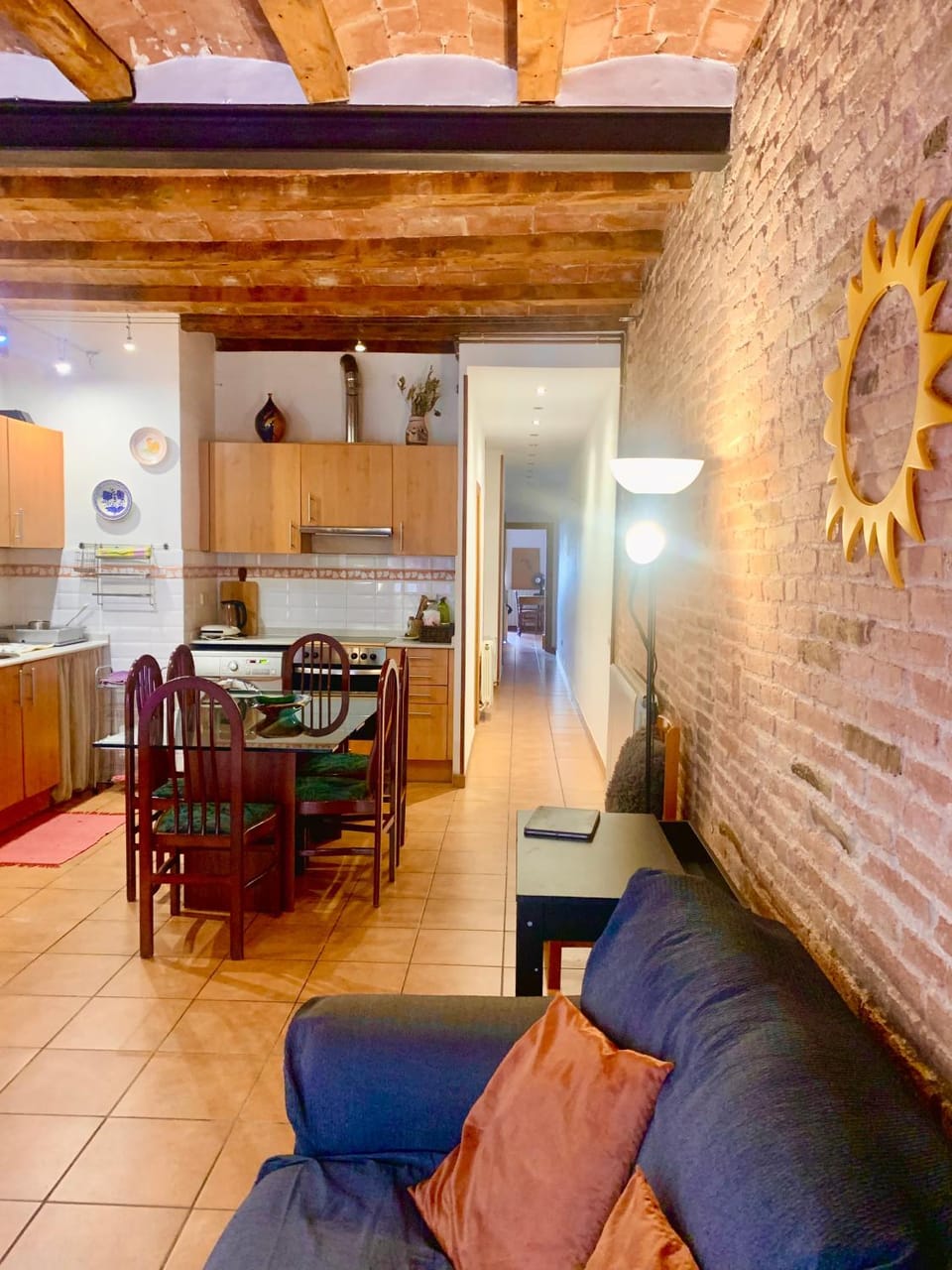 Kitchen or kitchenette, Seating area, Dining area, minibar, pet friendly