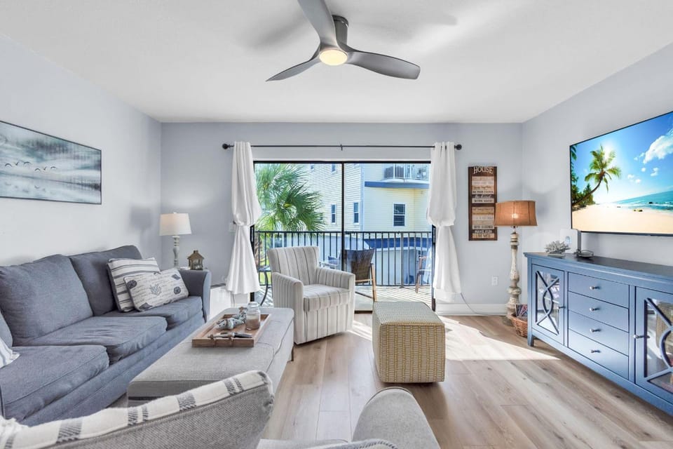 Bayview Villas - Bayview Shores Villa in Indian Shores