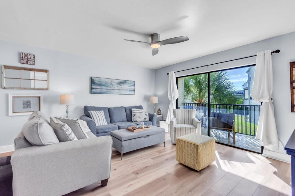 Bayview Villas - Bayview Shores Villa in Indian Shores