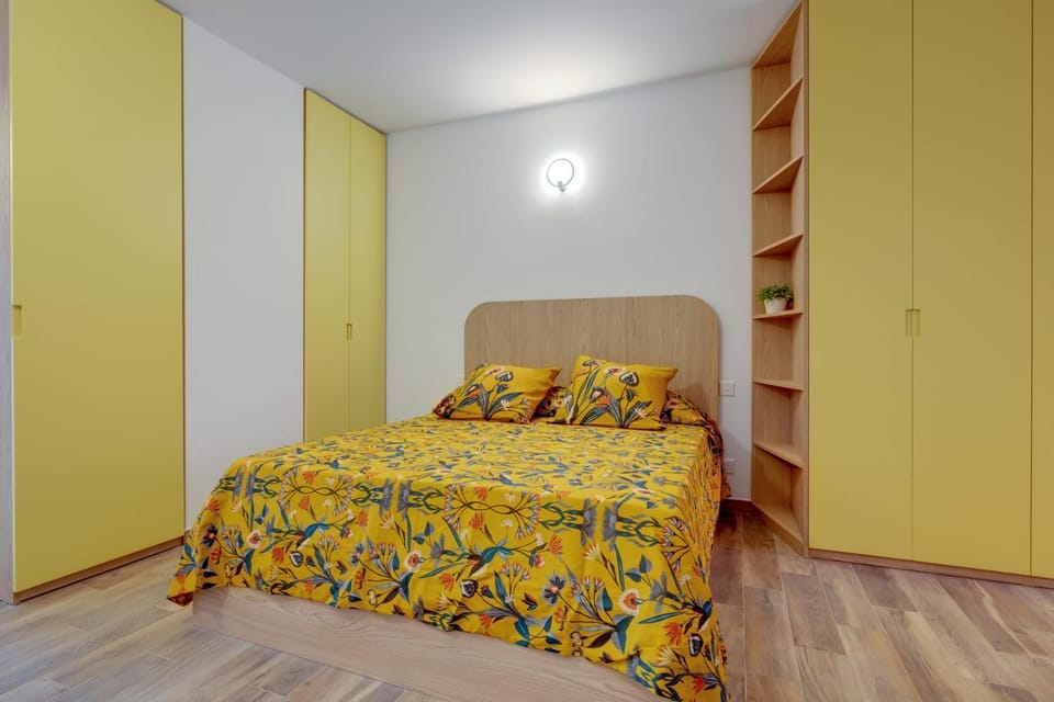 Bed, Photo of the whole room, Bedroom, wardrobe