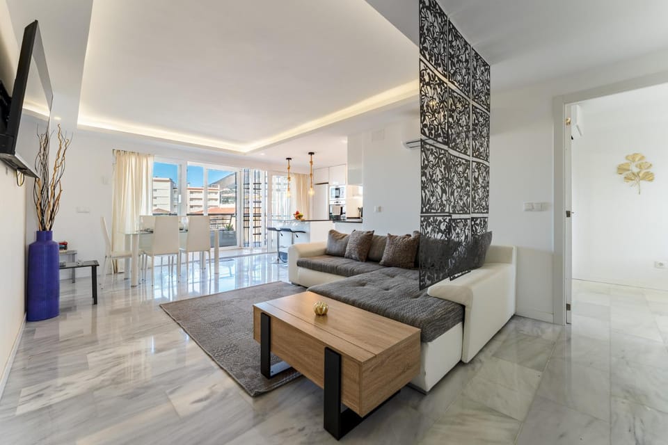 TV and multimedia, Living room, Dining area