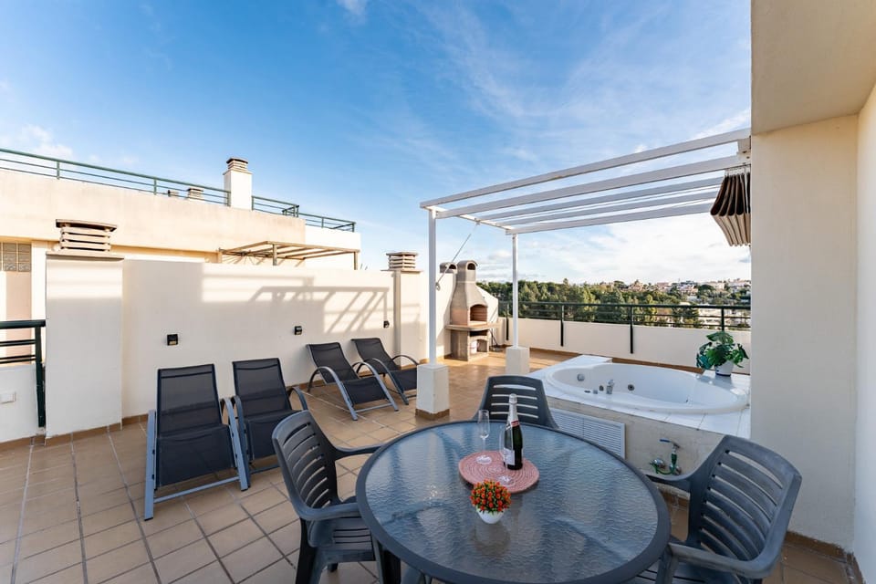 Patio, Day, BBQ facilities, Hot Tub, View (from property/room), Balcony/Terrace, Balcony/Terrace, Dining area, sunbed