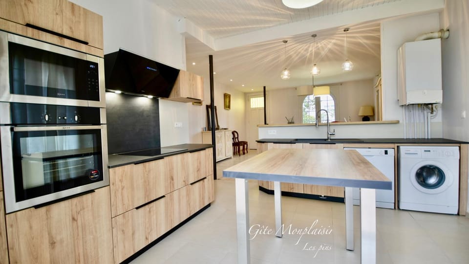 Monplaisir House in Marmande