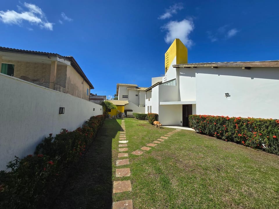 Casa 4 suites Praia do flamengo salvador House in Salvador