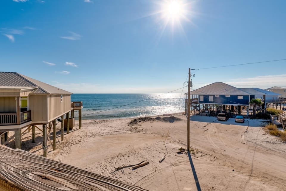 Shore Beats Work - 104 Surf Ct House in Dauphin Island