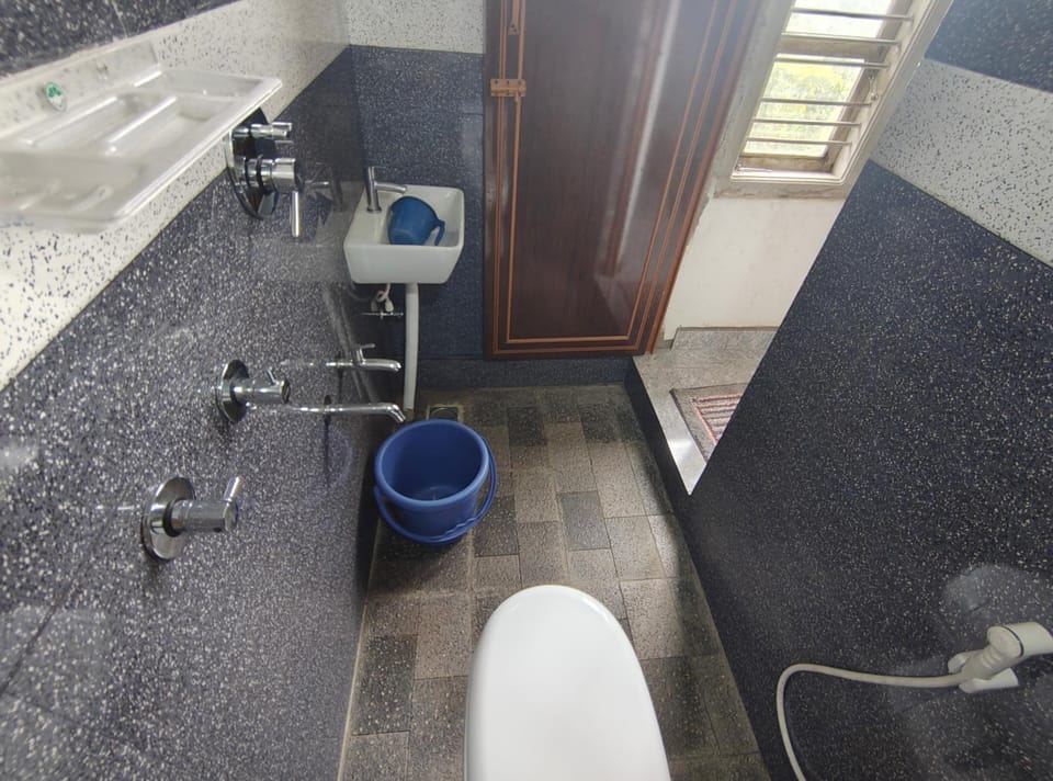 Toilet, Bathroom