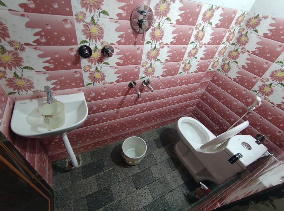 Toilet, Bathroom