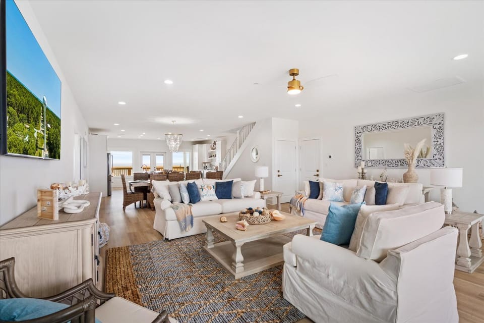 The Anchored Lighthouse - 2630 Bienville Blvd House in Dauphin Island