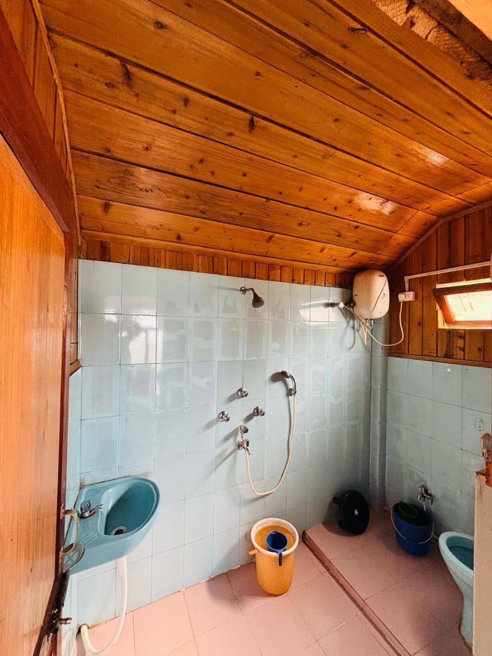 Red Panda Ecohut Hotel in West Bengal