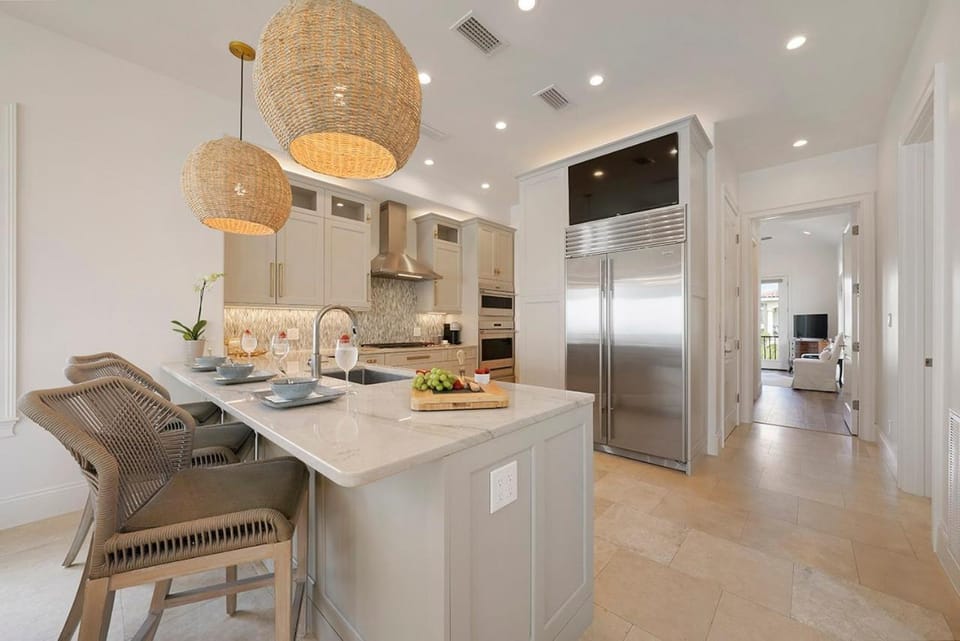 Ocean Paradise - Beachfront Home in Gated Comunity with Rooftop Deck House in Destin