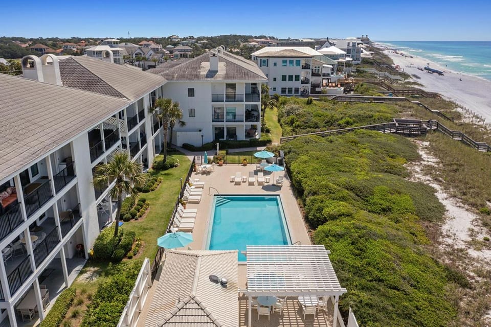 Palms of Dune Allen 108 - Oceanfront Condo in 30A with Pool & Beach Access House in South Walton County