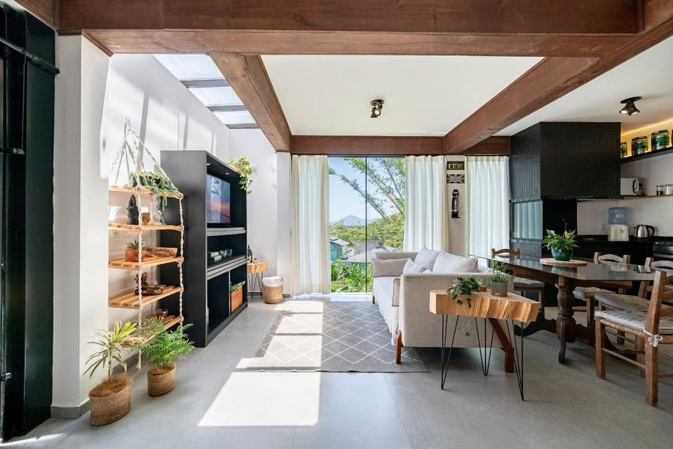 Apto Luna 1 dorm na Barra da Lagoa by Achei Apartment in Florianopolis