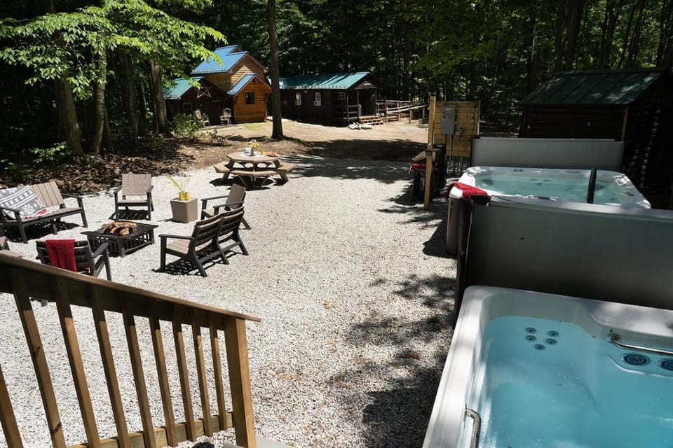 Three Cabins - Pet Friendly & Hot Tub Cabin in Warren