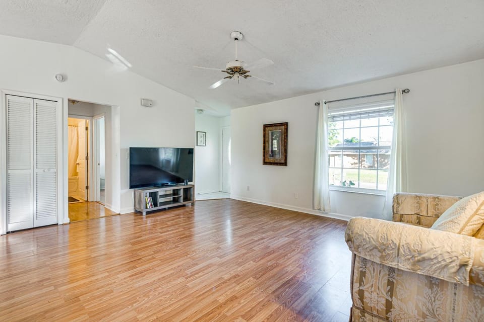 Peaceful Palm Bay Retreat with Spacious Yard! House in Palm Bay