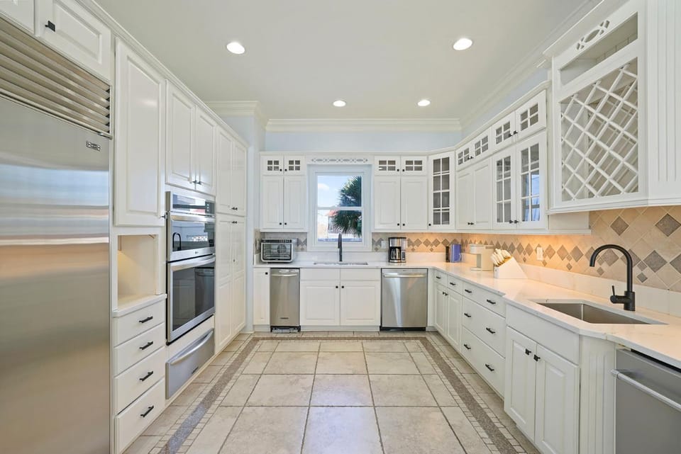 Sea Glass - Huge Ocean Front Home with Gulf Views, Private Pool & Direct Beach Access House in Miramar Beach