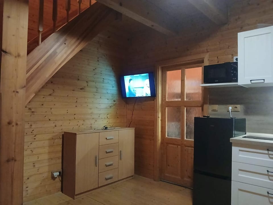 TV and multimedia, Kitchen or kitchenette