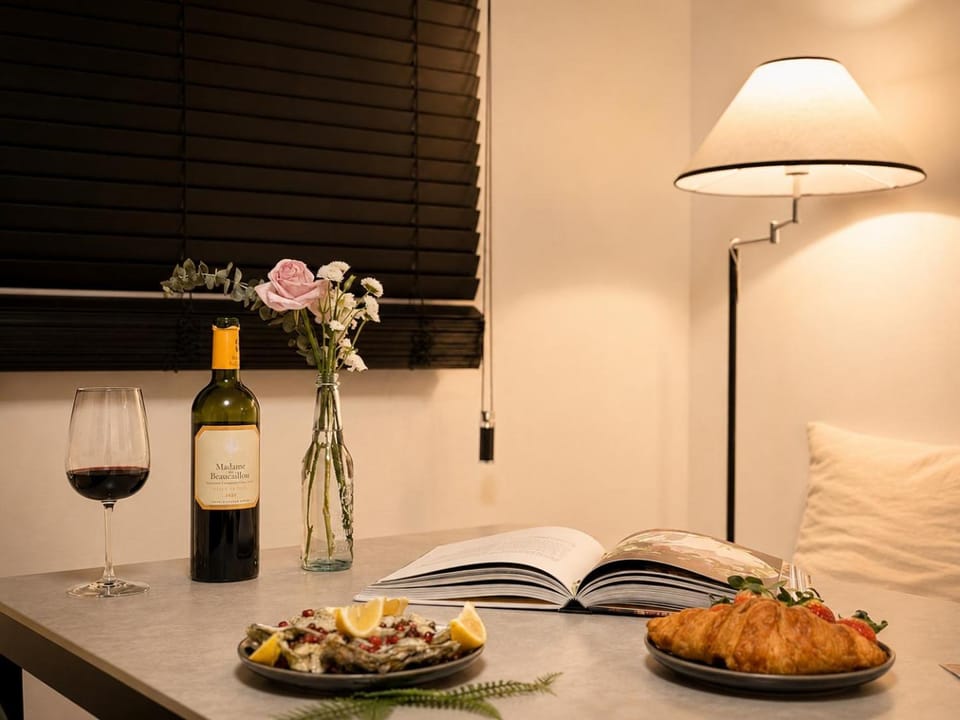 NEW Luxury Hideout !! Jamsil, KSPO DOME, Lotte World, Free Netflix Apartment in Seoul