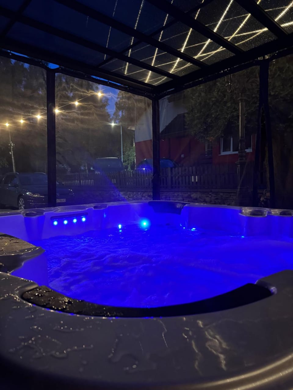 Hot Tub, Swimming pool