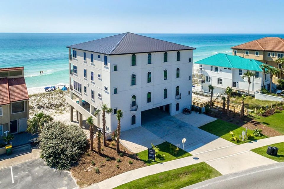 Sol Dorado - Gulf Front Duplex with Private Pool and Direct Beach Access House in Destin