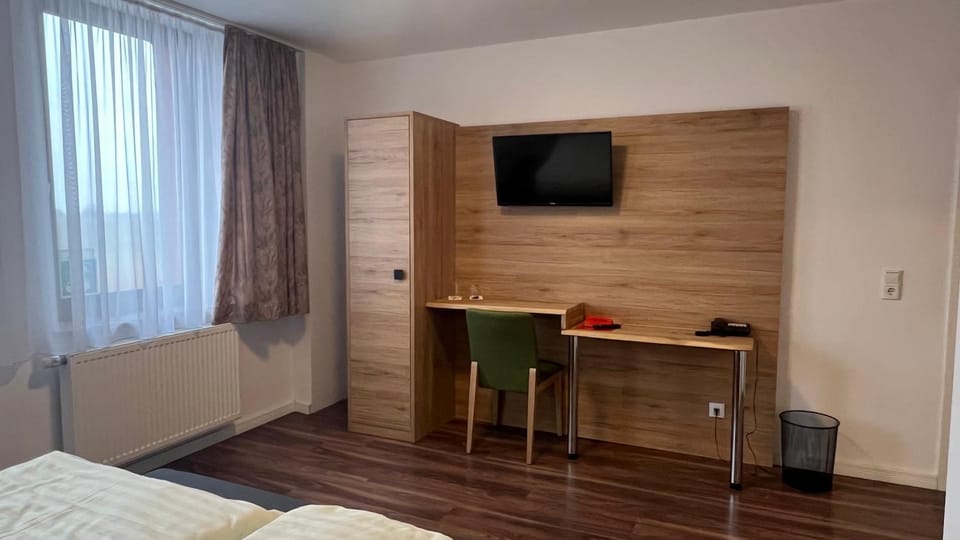 TV and multimedia, Photo of the whole room