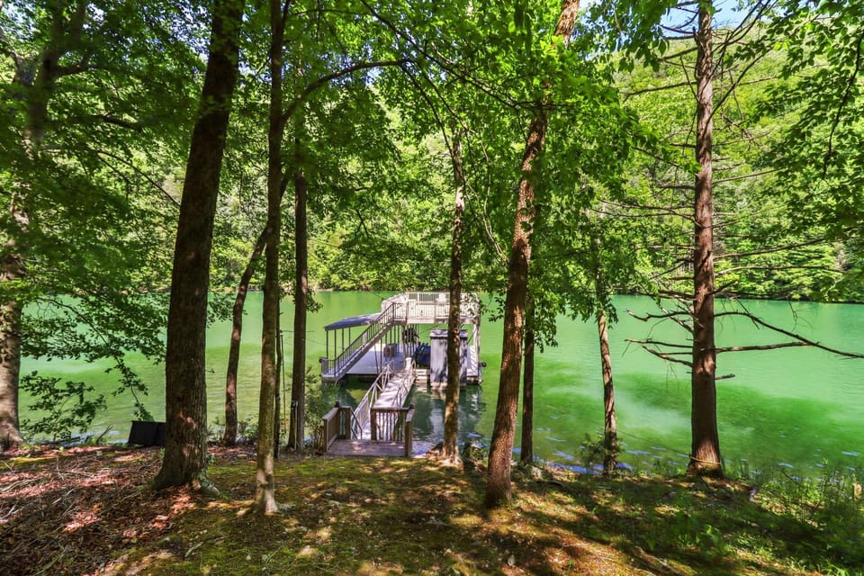 View (from property/room), Lake view
