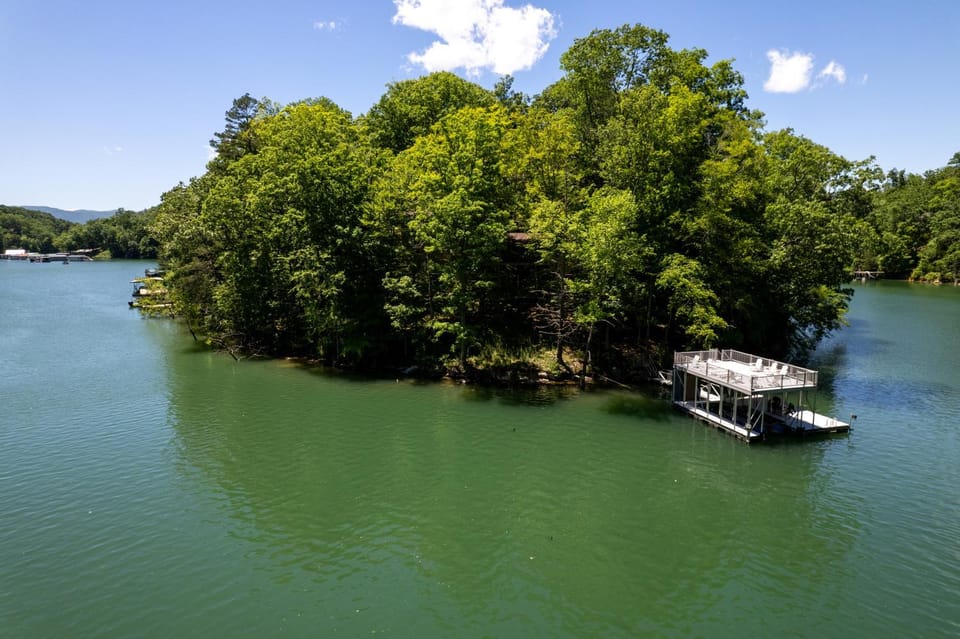 Day, Natural landscape, Activities, Lake view