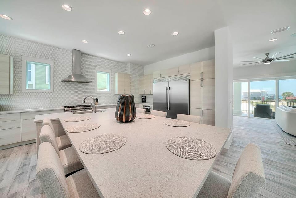 The Enclave on 30A - Luxury Home with Massive Pool & Rooftop Deck House in South Walton County
