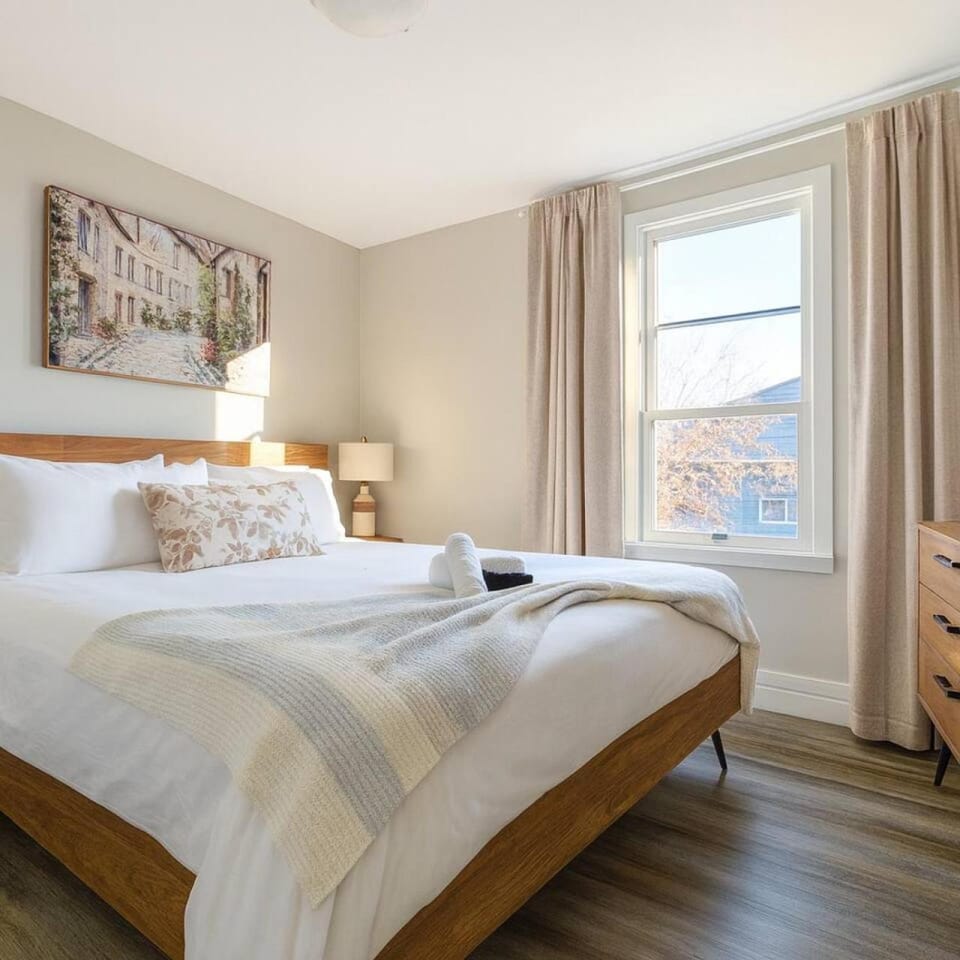 Alberts Place Apartment in Calgary