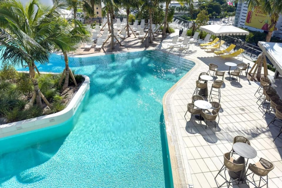 Swimming pool