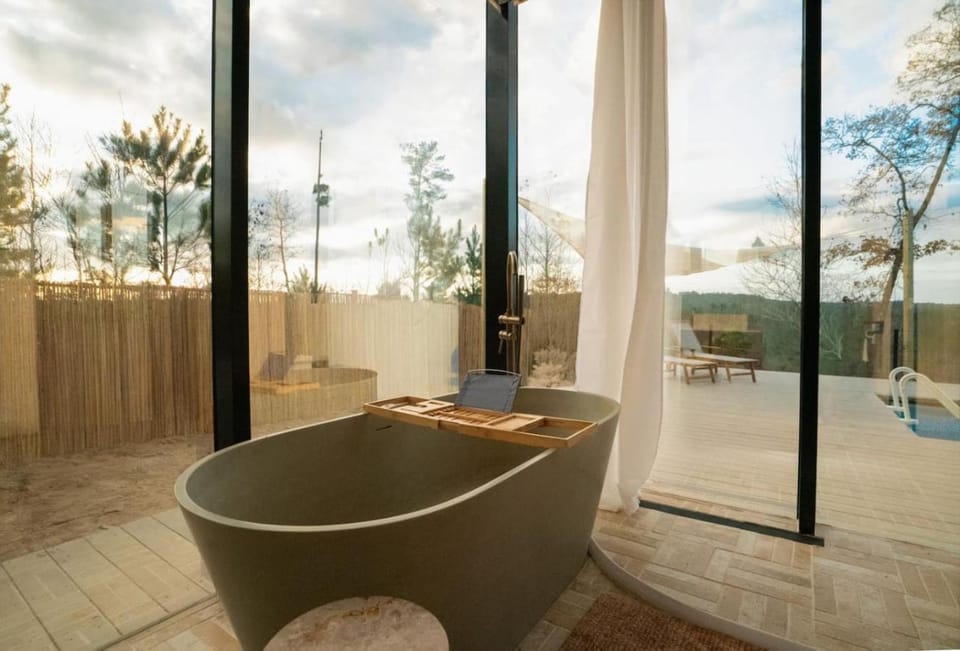 Natural landscape, Hot Tub, Pool view, Swimming pool