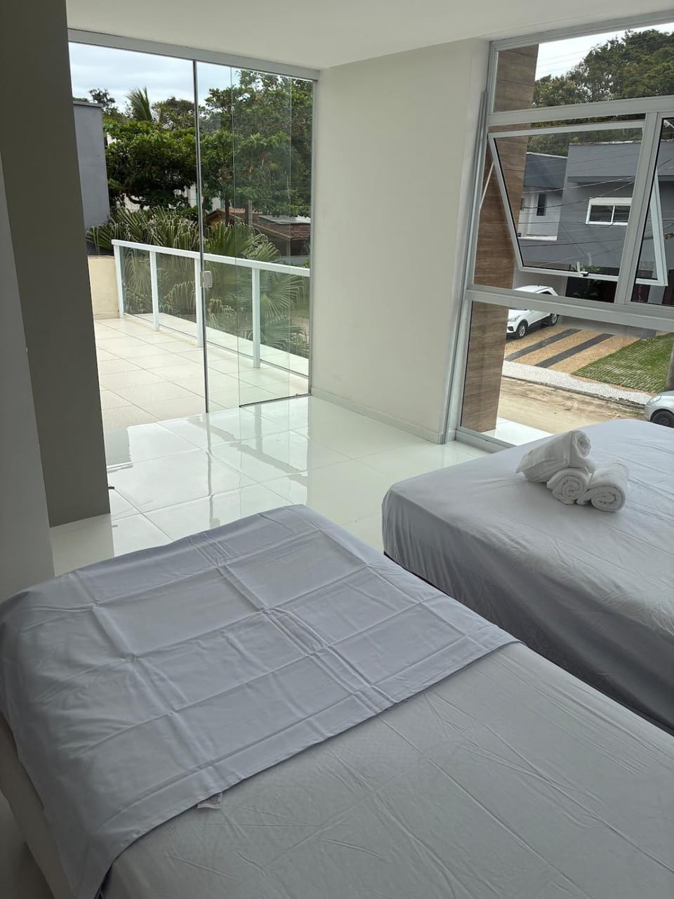 Riviera Module 18 Comfort, Pool and 5 Suites - House in Bertioga