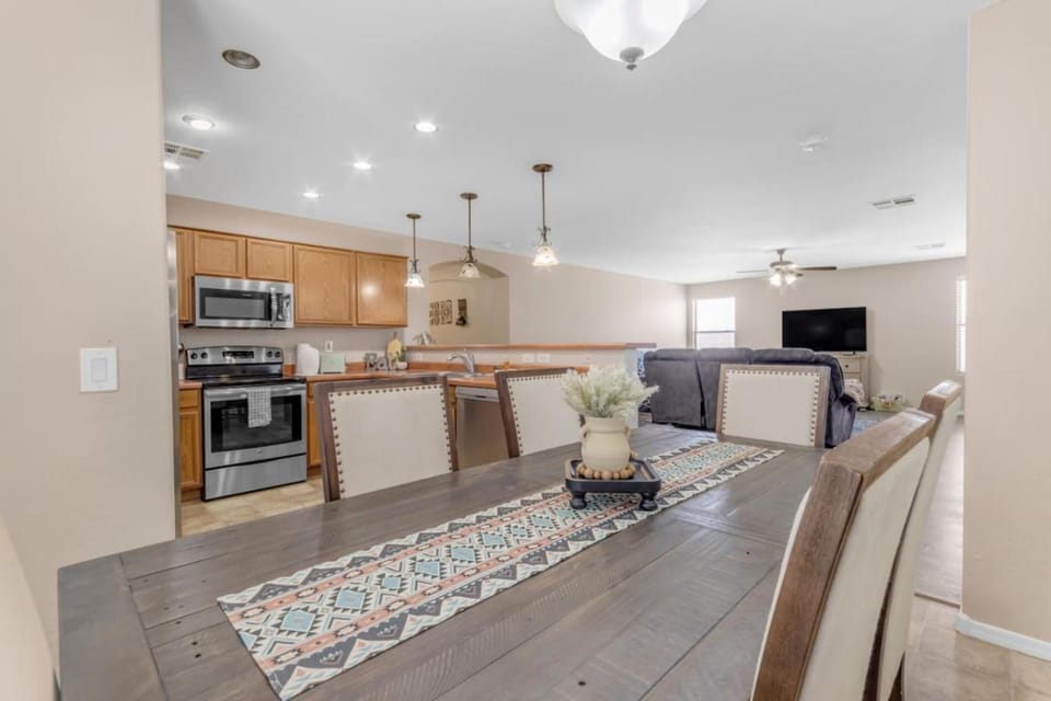 Pet-Friendly 4BR Casa Grande Home Heated Pool Yard House in Casa Grande