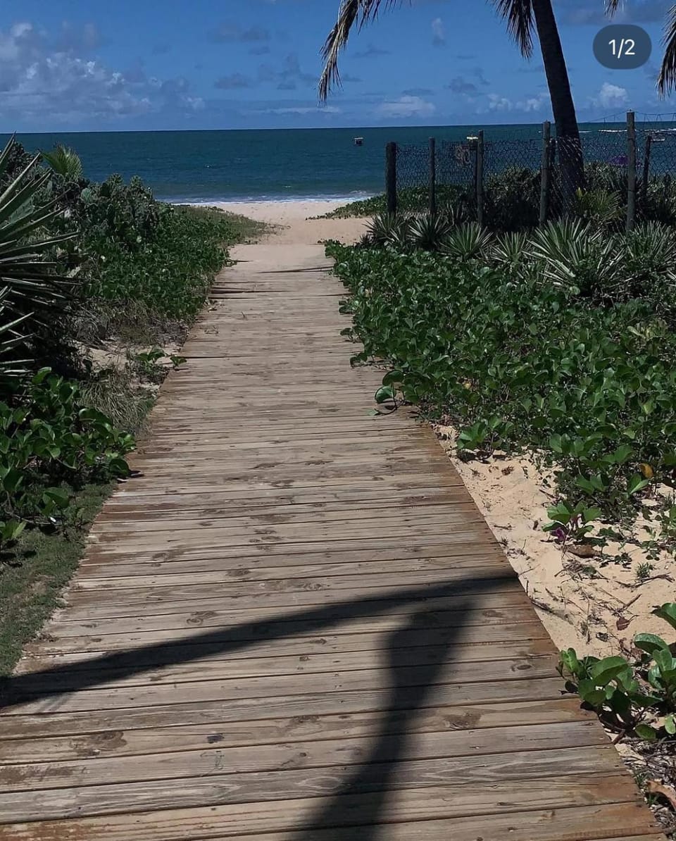 Itacimirim Paraiso Apartment in State of Bahia