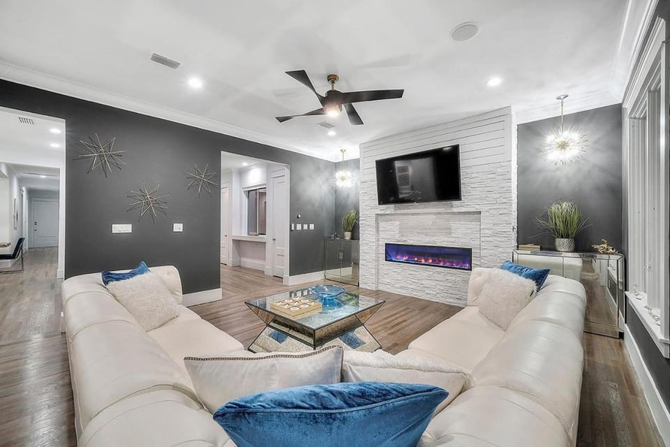 Tropic Like It's Hot - Beachfront House in Destin with Private Pool & Direct Beach Access House in Destin