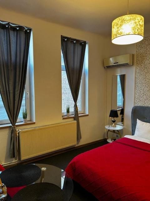Anassa Central Studio Apartment in Bucharest